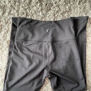 Zyia light and tight flame leggings